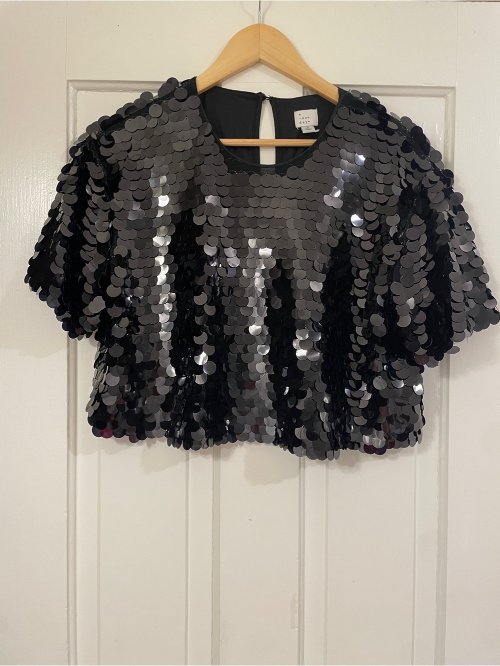 Cropped Black Sequin Top A New Day Size M